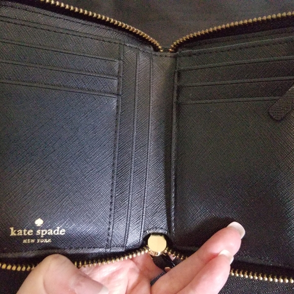 Kate Spade wallet - Picture 6 of 7